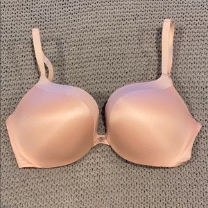 Victoria’s Secret 34C push-up